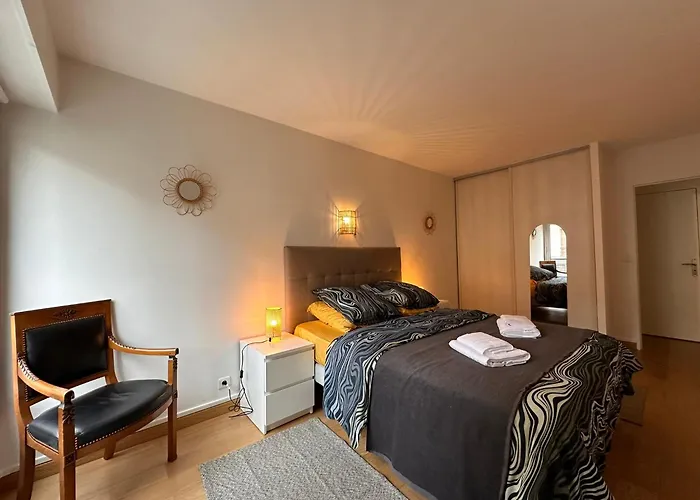 Cosy Apartment At Gates Of Paris