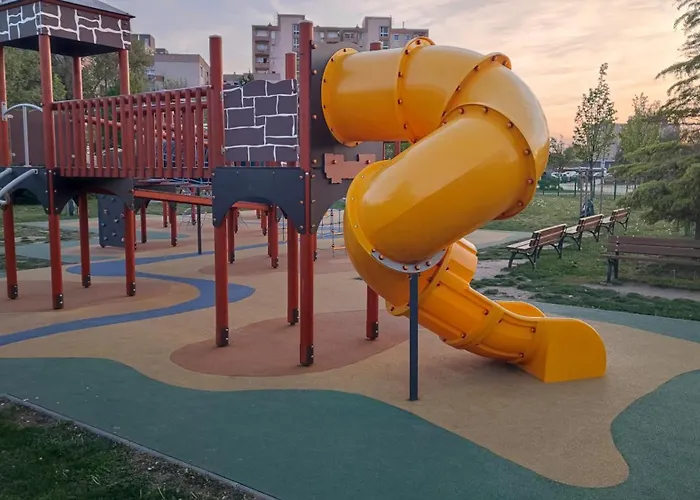 Fehervar Cappuccino Apartman City Center, Ac, Easy Parking