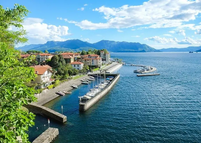 Modern 3 Bedroom Apartment On Lake Maggiore