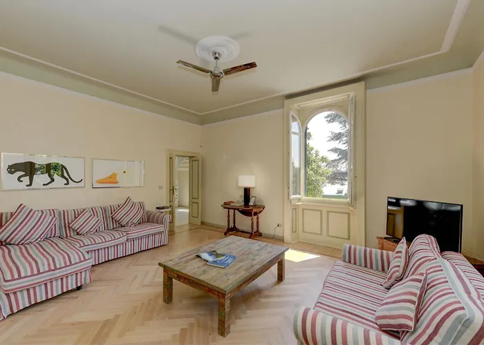Villa Ondina - Wonderful Villa With Private Beach And Big Garden