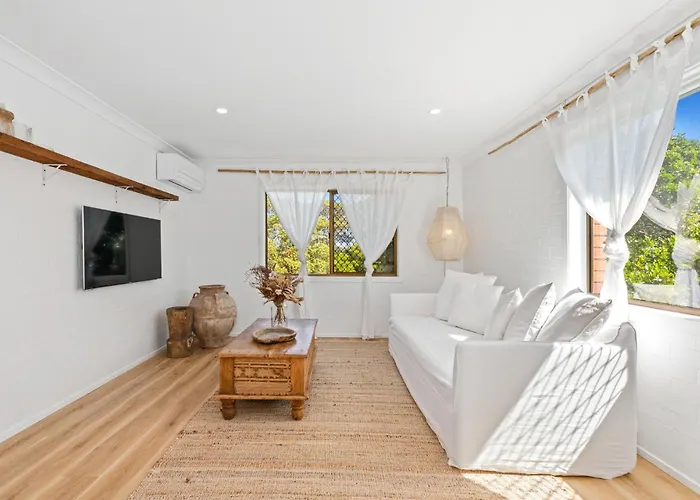 Boho-Style Beach Apartment Kingscliff By Uholiday