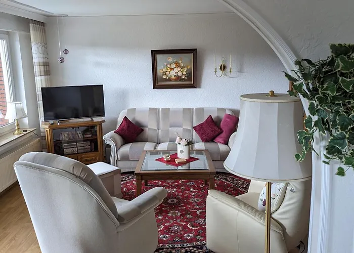 Ferienwohnung Leni Erstes Og Inkl Balkon Gartenblick Kostenfreier Parkplatz Stadtnah Aber Ruhig Gelegen