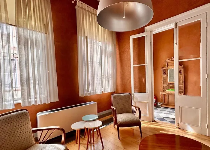 Private Central 2Br/2Ba House W Patio&Terrace