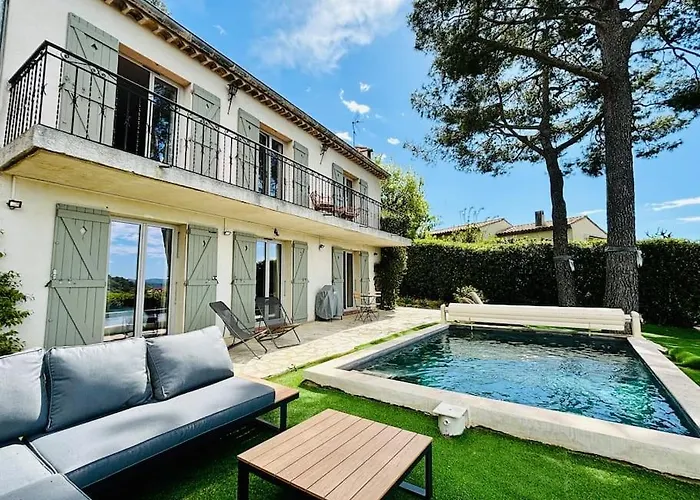 Bastide De Charme Sous Les Pins Avec Piscine