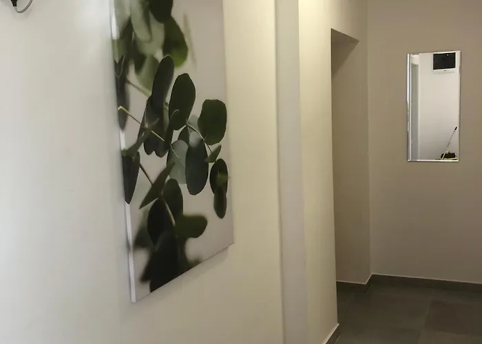 Level 1 3 - Koezoes Fuerdoszoba Shared Bathroom