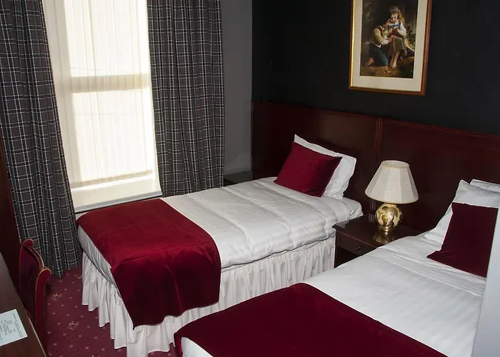 Caledonian Hotel