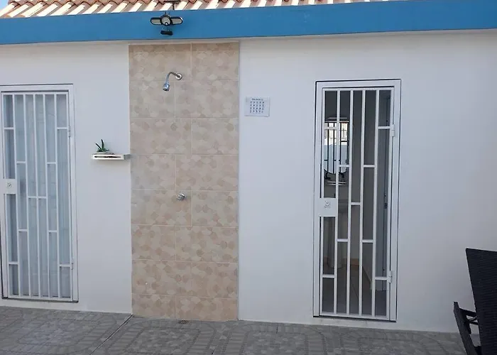 Lujosa Y Espaciosa Villa Maria.