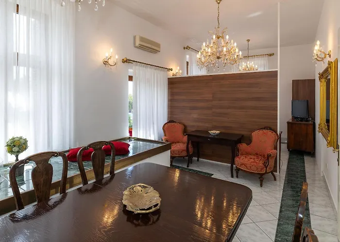 Apartments Villa Castello