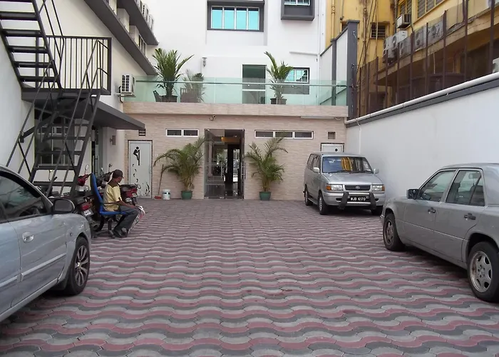 D Eastern Hotel