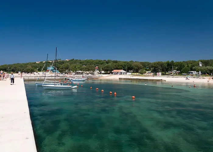 Maistra Select Amarin Resort