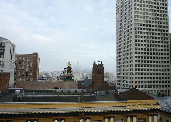 Grant Plaza Hotel