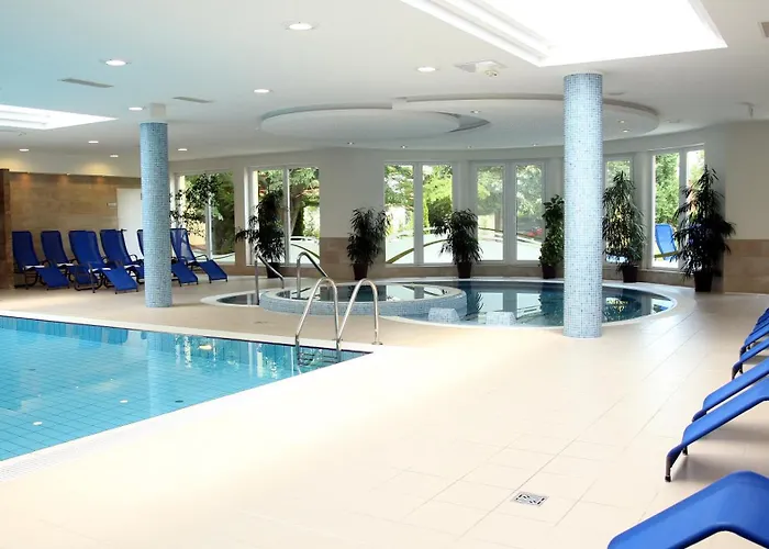 Garden Hotel Wellness Es Konferencia