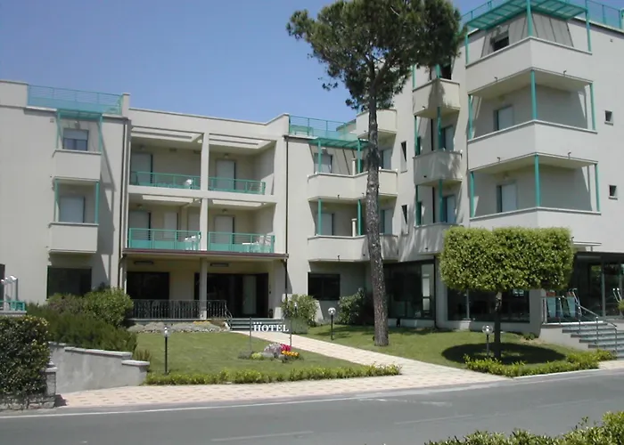 Hotel Flora