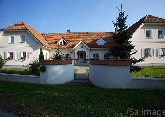 Hotel Zsida