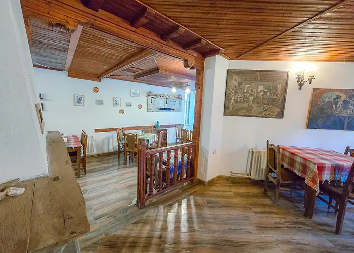 Family Hotel "Slavianska Dusha" - Free Parking
