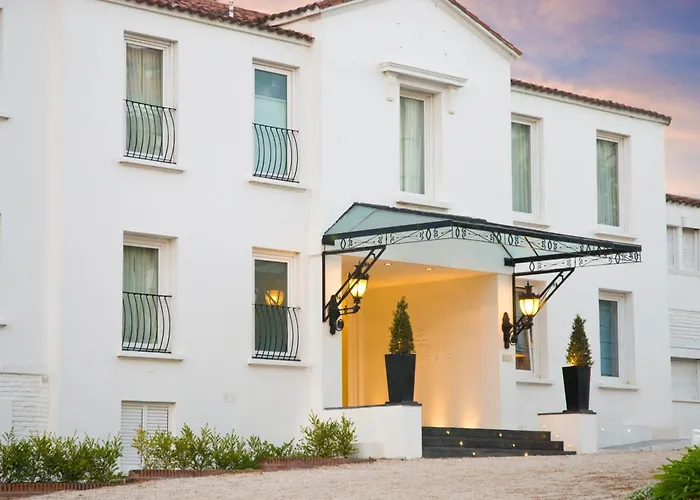 Playas Art Hotel