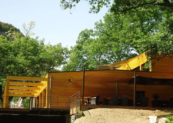 Prehistoric Lodge - Adult Only