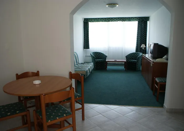 Riviera Park Hotel
