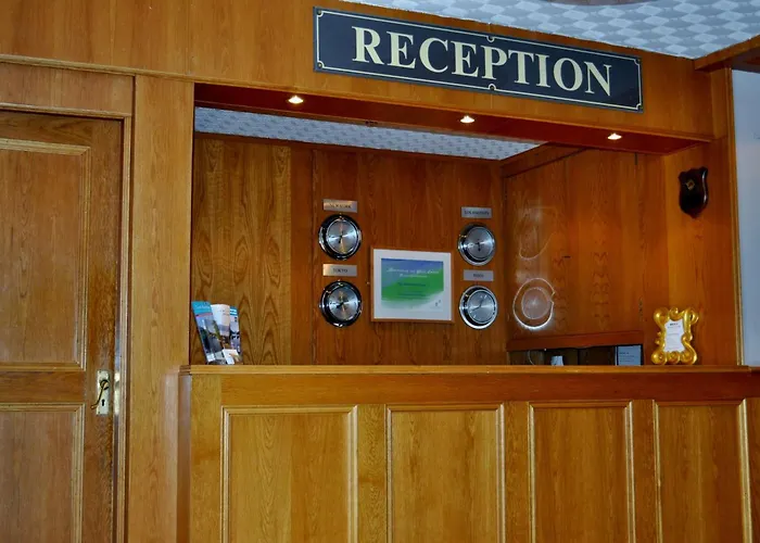 Abbotsford Hotel