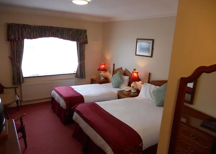 Rhu Glenn Hotel