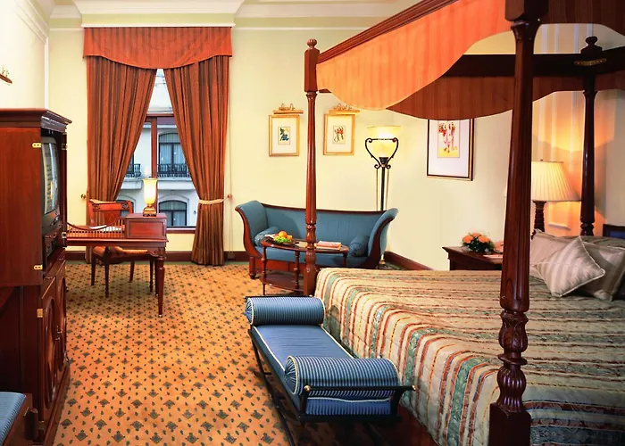 The Oberoi Grand Kolkata