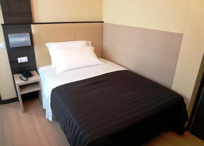 Hotel Alveri