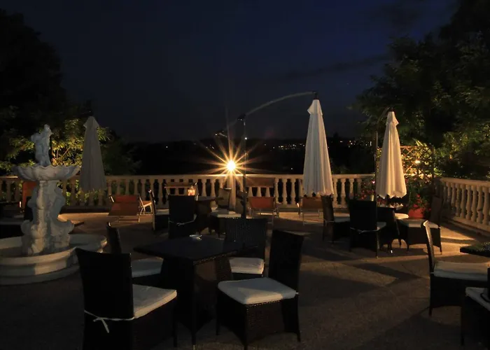 Borgo Dei Poeti Romantik Hotel