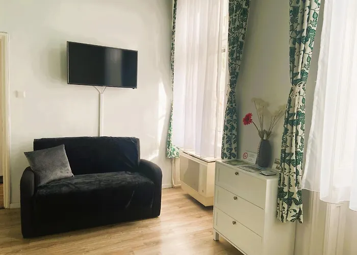 Silentium City Apartman Sarvar