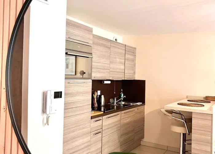 Studio Neuf - Portes De Monaco - Confort - Wifi - Clim