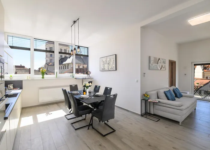 Domino Suite Eger