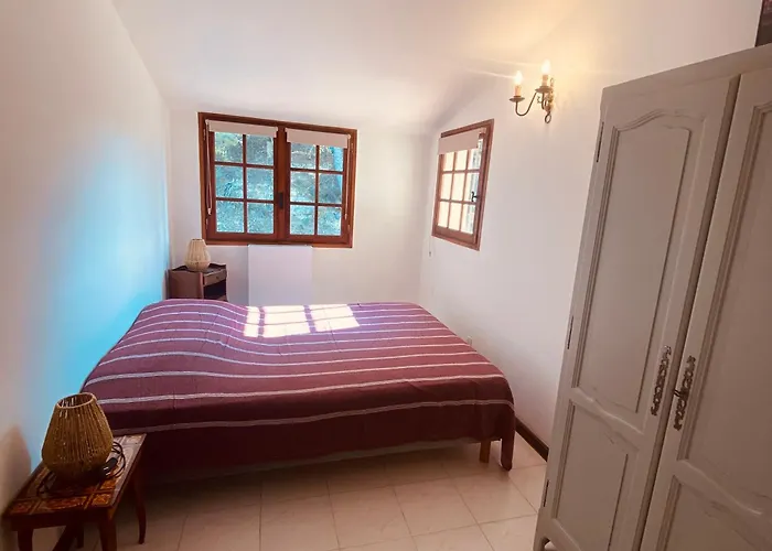 Villa La Louette, 100M Centre-Village, Piscine H-Sol, Proche Mer