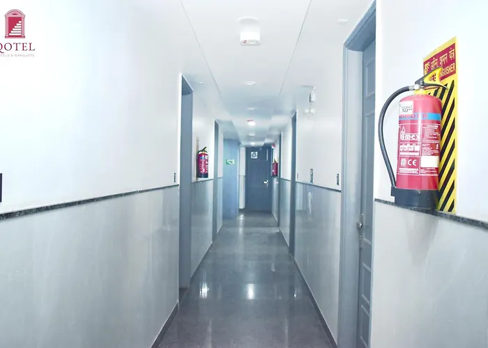 Qotel Hotel Rama Rohini Rohini I Near Metro I Spacious Rooms I Friendly Staff I Most Preferred Hotel In Rohini