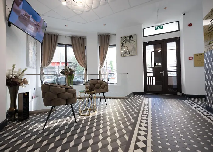 Opera Hotel