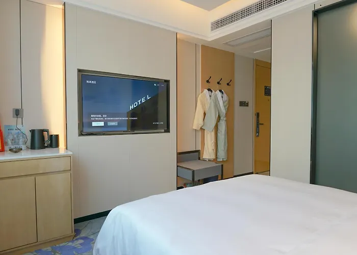 Paco Hotel Shenzhen Luohu Port