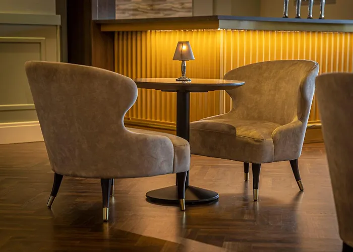 Menlo Park Hotel