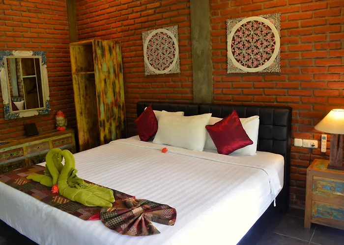 Alamanda Lovina Resort