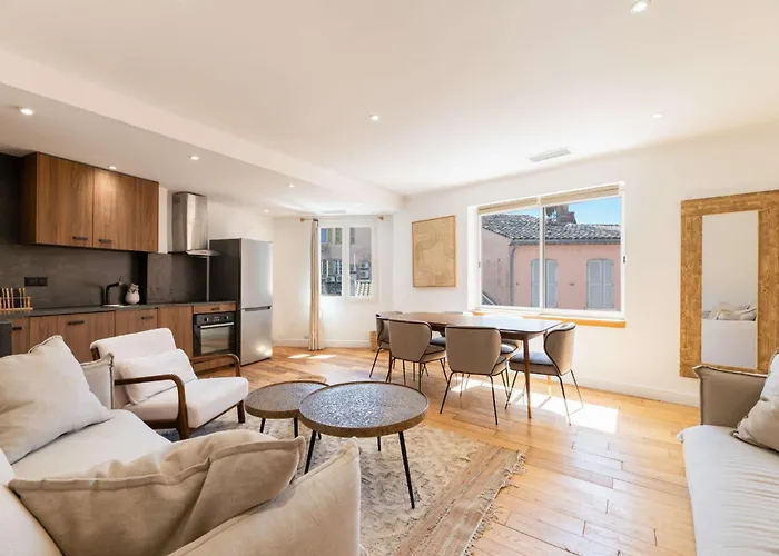 Appartement Place Des Lices - Quaranta