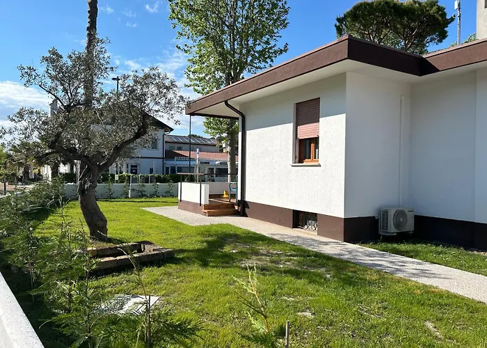 Venice Queen Apartments