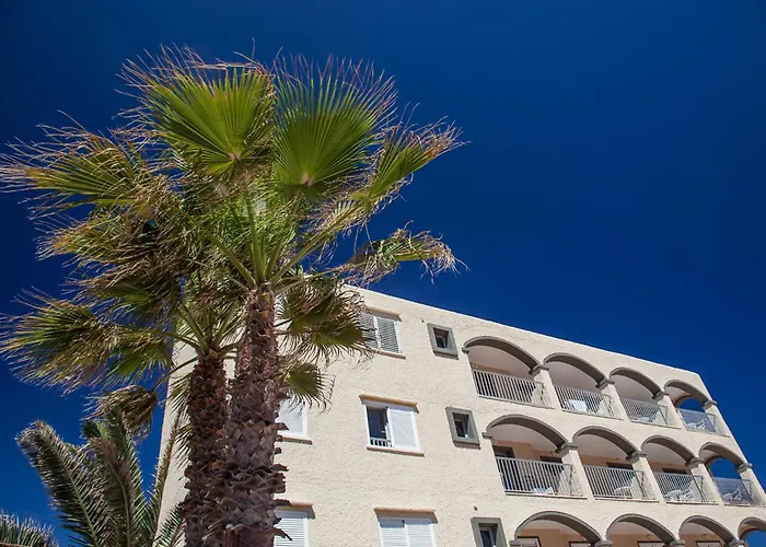 Zodiac Apartments
