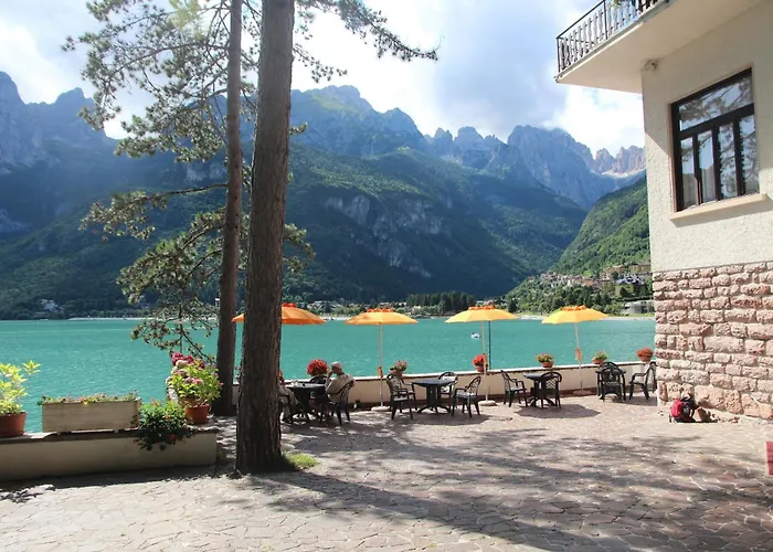 Lago Park Hotel