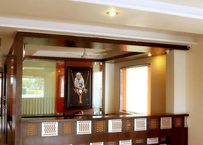 Hotel Sai Ramanand