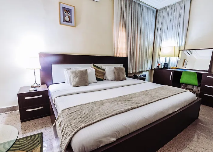 Tranquil Mews Hotel