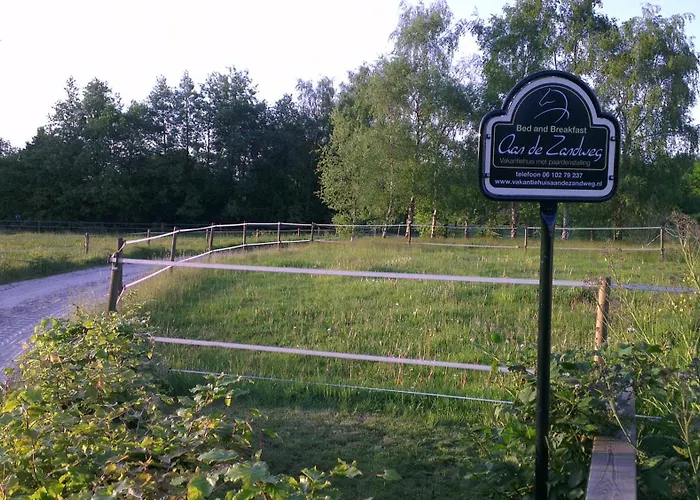Vakantiehuis "Aan De Zandweg"