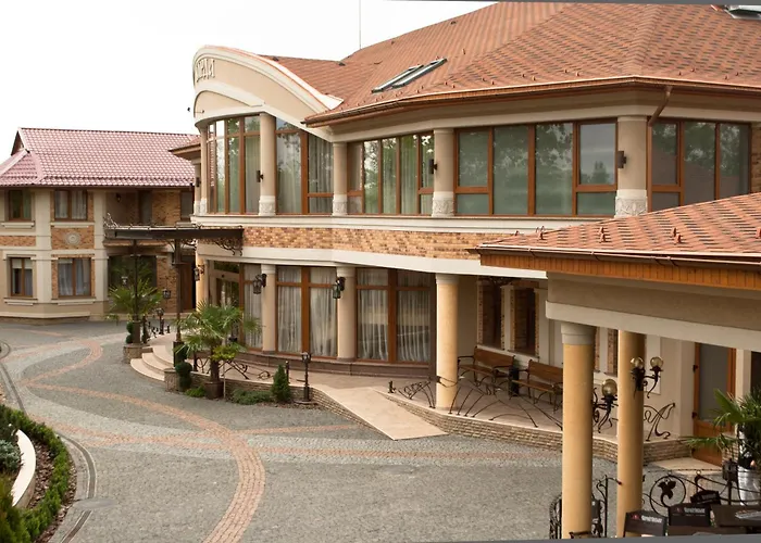 Charda Hotel