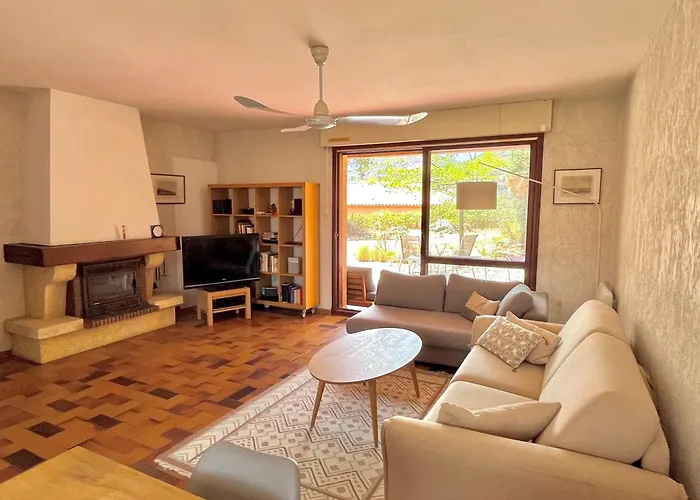 4Amb2 Villa De Caractere Avec Piscine Collective