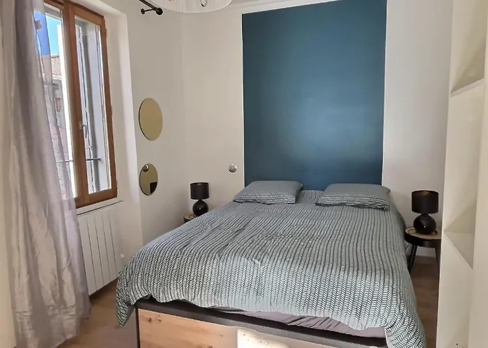 Appartement De Charme Avec Balcon Au Pied Des Commerces