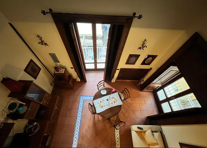 Palazzo Ammone - Sedil Dominova