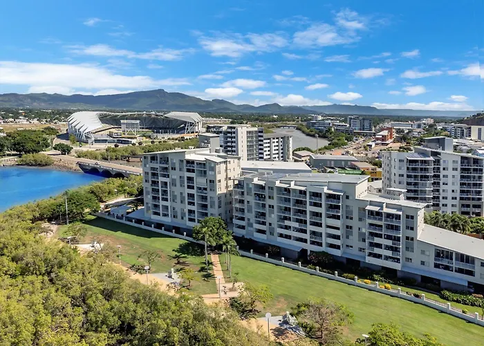 City Stadium Apartment On The Riverfront
