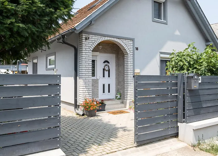 Szuerke Vendeghaz Balatonkenesen