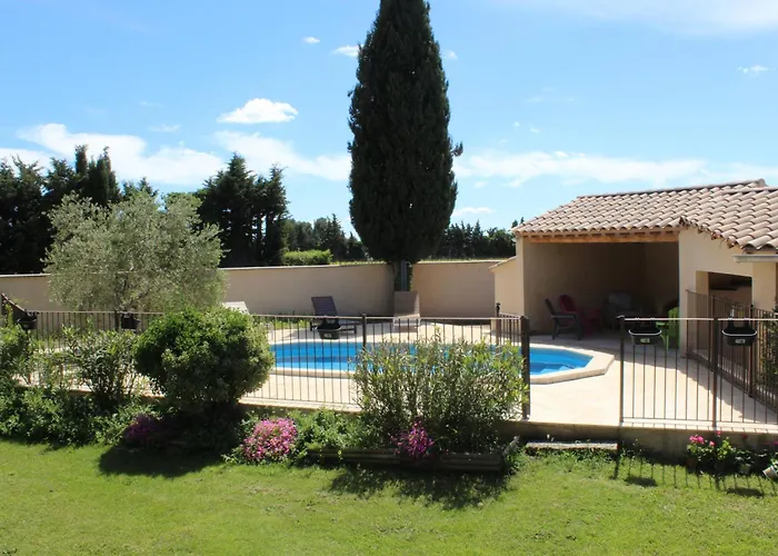 Mas La Gentille: Countryside Retreat with Pool and Private Garden